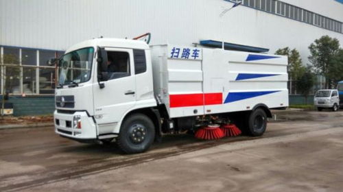 電動(dòng)掃路車市場分析與吸塵車系列應(yīng)用前景